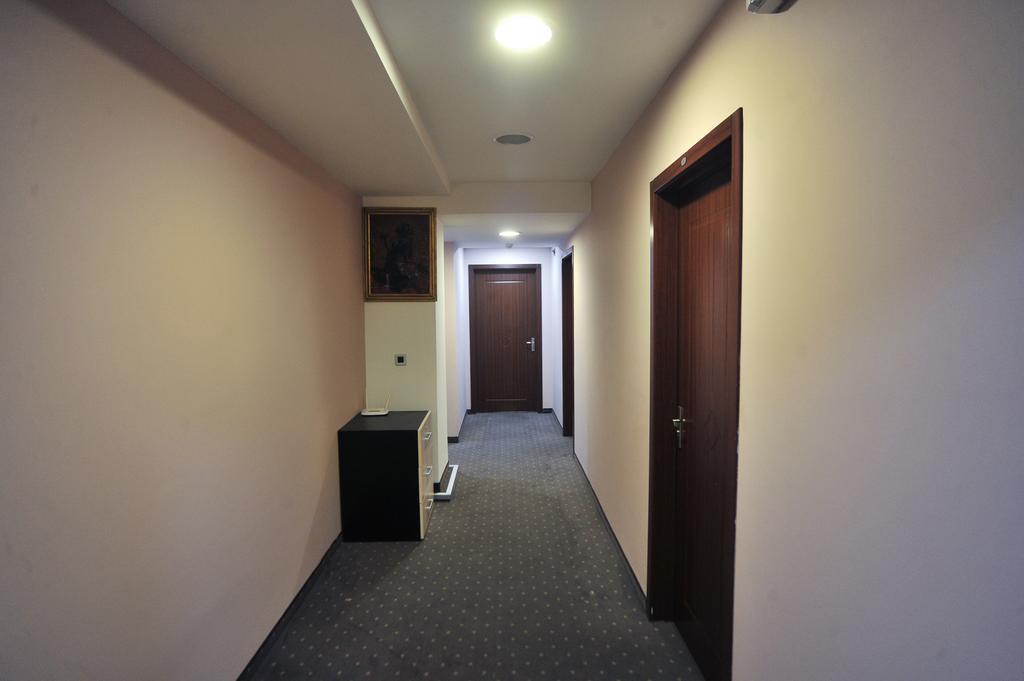 B&B Rose Vranje Bagian luar foto